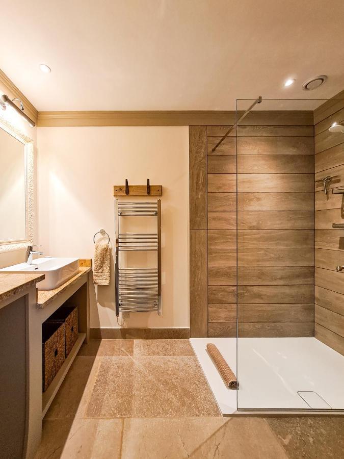 Luxury Lodge @ Ewen Barn - Private 5* Retreat サイレンセスター エクステリア 写真